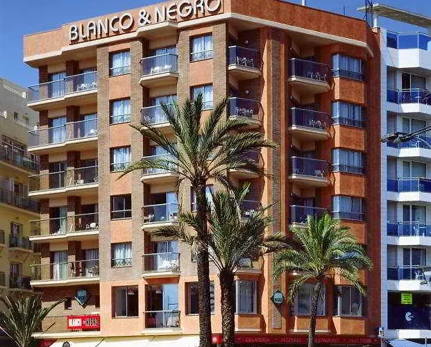 Blanco Y Negro Hotel